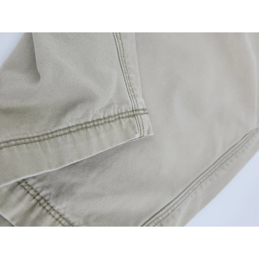 Old Navy Mens Chino Uniform Shorts Khaki Tan Size 36 Flat Front Cotton Twill